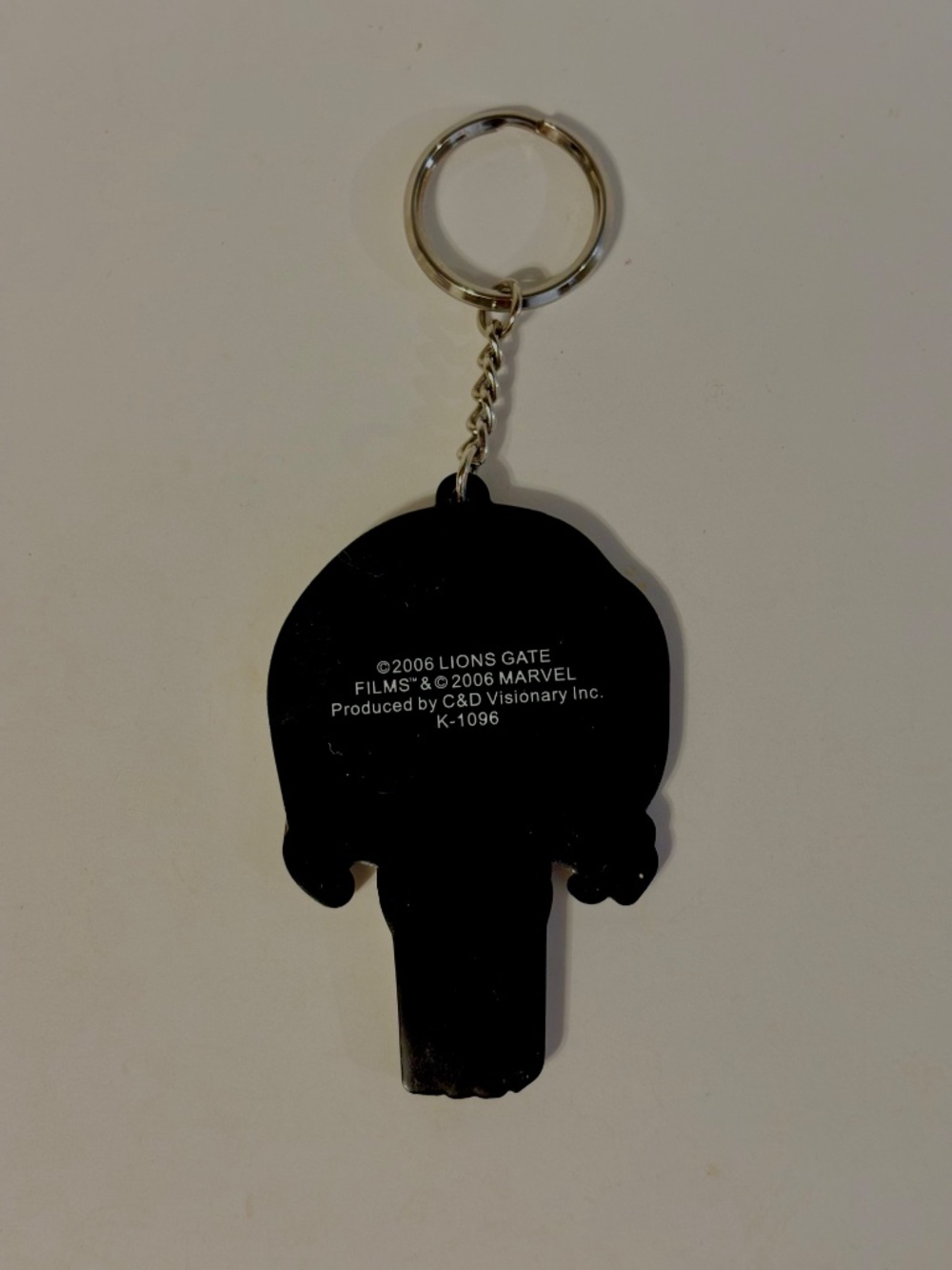 Marvel Punisher Logo Retro Rubber Keychain 2006 Retired Vintage Y2K Lions Gate - Picture 2 of 3